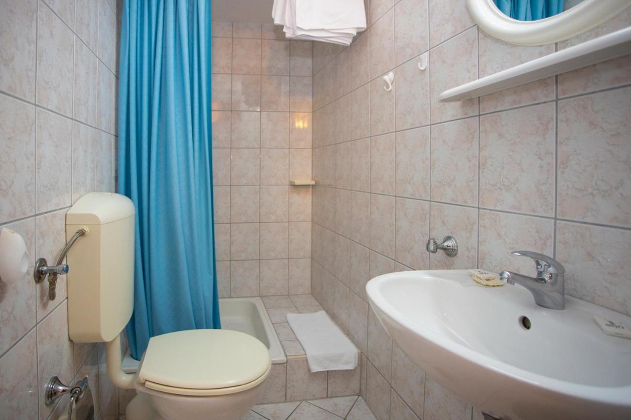 Apartmani Miki พอดโกรา ภายนอก รูปภาพ